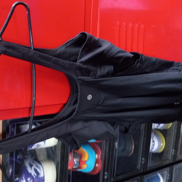 LULULEMON  black drawstring tank top with attached sports bra size 6 - Picture 7 of 8